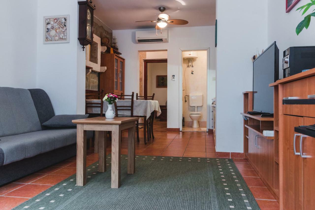 Apartment Pri Mari *